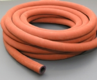 Click to enlarge - Top of the range steam hose. Wire braided for use with saturated and super heated steam. Used with bolt type finger lock clamps. This hose is very flexible and is resistant to abrasion and handles well in a tough environment.

Also available in black or white cover